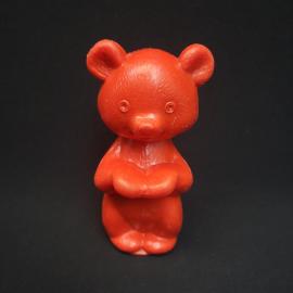 Игрушка винтажная, СССР. Пластмассовый медвежонок, красная фигурка для детских игр