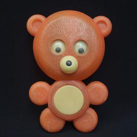 Игрушка винтажная, СССР. Пластмассовый медвежонок с подвижными глазами, подвесная модель