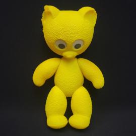Игрушка винтажная, СССР. Пластмассовый медвежонок желтого цвета, с подвижными лапами