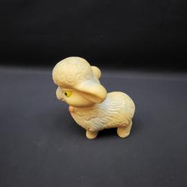 Игрушка винтажная, СССР. Резиновая фигурка барашка с бантом, для детской игры и интерьера