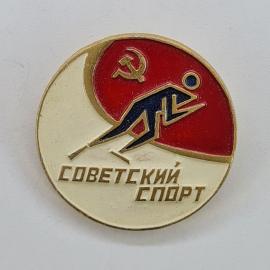 Значок СССР. Советский спорт, птица, серп и молот, спорт. Винтажный значек.