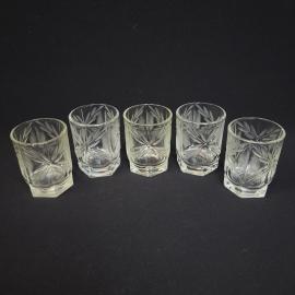 Стопки винтажные, СССР. Набор 5 шт., стекло с резным узором