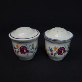 Солонки винтажные, СССР. Набор 2 шт., фарфор, с цветочным рисунком и крышками