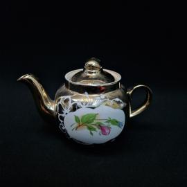 Чайник винтажный, СССР. Фарфоровый заварочный, с цветочным декором и позолотой