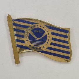 Значок СССР. Крымский ВТА, флаг, море, Ялта. Винтажный значек.