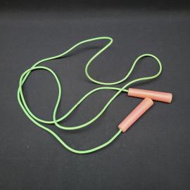 Скакалка винтажная, СССР. Детская спортивная игрушка, резина и пластмасса