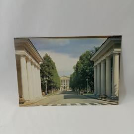 Открытка советская СССР. Ленинград, Смольный, архитектура и городская улица. Винтаж коллекция