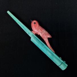 Ручка шариковая винтажная, СССР. Пластмассовая, с фигуркой птицы, настольная или сувенирная