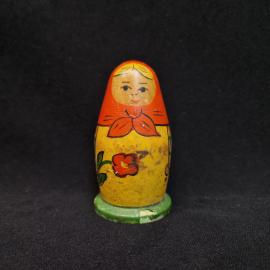Игрушка винтажная, СССР. Деревянная матрешка с росписью, декоративная фигурка 7 см
