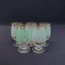 Рюмки винтажные, СССР. Набор 5 шт., стекло с матовым декором и золотистой каймой