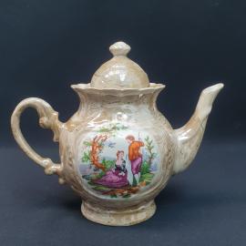 Чайник заварочный винтажный, СССР. Керамика с мраморным декором и жанровой сценой