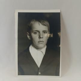 Фотография винтажная, СССР. Черно белый портрет школьника, бумажный фотоснимок