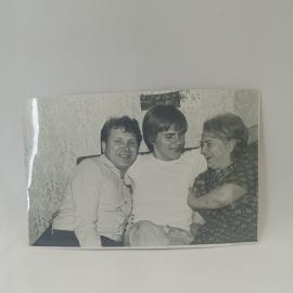 Фотография винтажная, СССР. Черно белый семейный снимок на фотобумаге, любительская печать