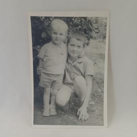 Фотография винтажная, СССР. Черно белый снимок с детьми, подпись на обороте, 1961 год