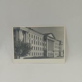 Фотография винтажная, СССР. Черно белый снимок здания с колоннами, бумага