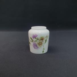 Вазочка винтажная, СССР. Фарфоровая, Кисловодск, с цветочным рисунком ручной росписи