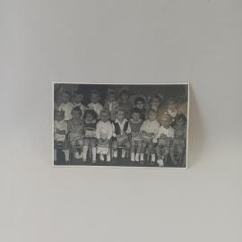 Фотография винтажная, СССР. Черно белый детский групповой снимок, детский сад или утренник