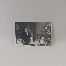 Фотография винтажная, СССР. Черно белый снимок детского новогоднего утренника, бумага