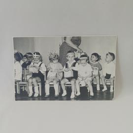 Фотография винтажная, СССР. Черно белый снимок детей на утреннике в детском саду