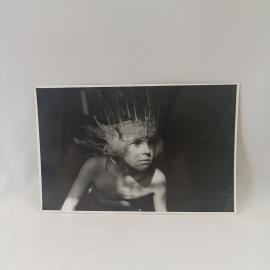 Фотография винтажная, СССР. Черно белый портрет ребенка в сценическом головном уборе