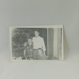 Фотография винтажная, СССР. Черно белый семейный снимок на фотобумаге, бытовой сюжет