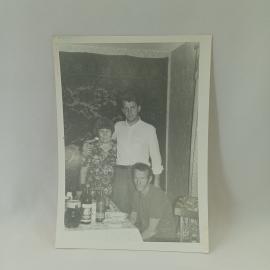 Фотография винтажная, СССР. Черно белый семейный снимок, любительская фотопечать