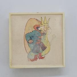 Значок СССР. Сказка, царевна в короне. Винтажный значек.