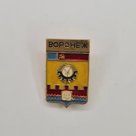 Значок СССР. Воронеж, городской герб с шестерней и волнами. Винтажный значек.