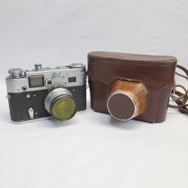 Фотоаппарат винтажный, СССР. ФЭД 4 с объективом Индустар и кожаным футляром в комплекте