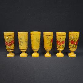 Рюмки винтажные, СССР. Набор 6 шт., дерево, с росписью ягодами в народном стиле