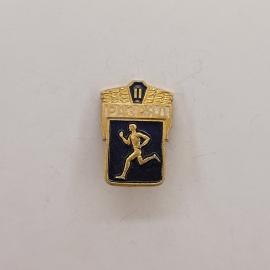 Значок СССР. Разряд II, бегун, спорт. Винтажный значек.