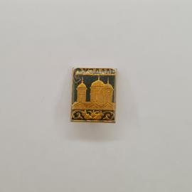 Значок СССР. Суздаль, город Золотого кольца, храмовые купола и башня. Винтажный значек.
