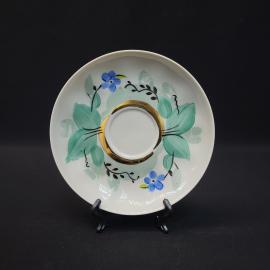 Тарелка винтажная, СССР. Фарфор, с цветочным декором и позолотой, диаметр 14 см