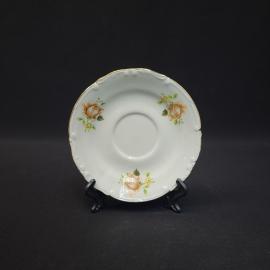 Тарелка винтажная, СССР. Фарфор Chodziez, с цветочным декором и золоченым краем