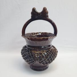 Корзинка декоративная винтажная, СССР. Керамика, коричневая глазурь, с ручкой и бантом