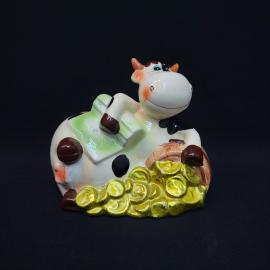 Копилка винтажная, СССР. Керамическая фигурка коровы на бочке с монетами и мешком денег