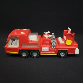 Игрушка винтажная, СССР. Пластмассовая пожарная машина с фигурками и подвижной лебедкой