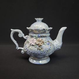 Чайник винтажный, СССР. Керамический, с крышкой, декоративный рельефный цветочный декор