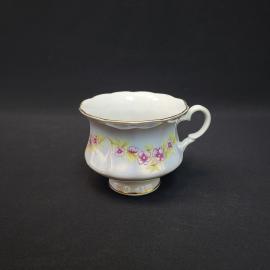 Чашка винтажная, СССР. Фарфор, Коростень, с перламутровым покрытием и цветочным декором