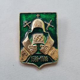 Значок СССР. Православная тематика, кресты, колокол, даты 1589 1989. Винтажный значек.