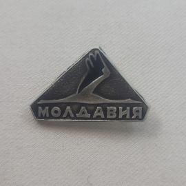 Значок СССР. Молдавия, силуэт аиста, республика. Винтажный значек.