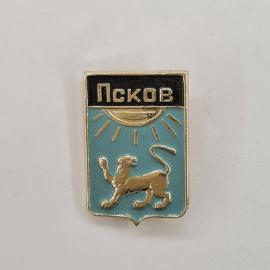 Значок СССР. Псков, герб города, барс и солнце. Винтажный значек.