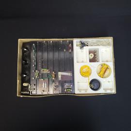 Конструктор винтажный, СССР. Учебный набор по электронике Elektron 1, в коробке
