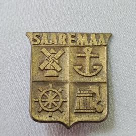 Значок СССР. Сааремаа, герб с мельницей, якорем и штурвалом, городская тематика. Винтажный значек.