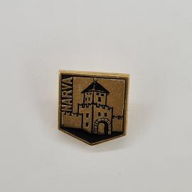 Нарва. Изображение крепости с башнями и воротами. Винтажный значок.