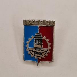 Ижевск. Герб города с изображением завода и автомобиля. Винтажный значок.