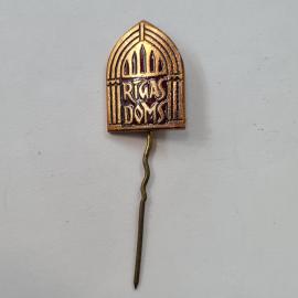 Значок СССР. Рига, Латвия, надпись Rigas Doms, архитектура. Винтажный значек.