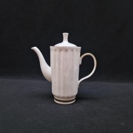 Чайник винтажный, СССР. Фарфоровый, белый с позолотой, Полонский фарфоровый завод