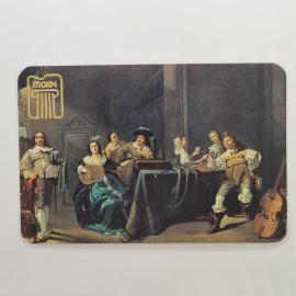 Карманный календарик 1990. Изображение сцены с музыкантами и зрителями. Календарь винтажный