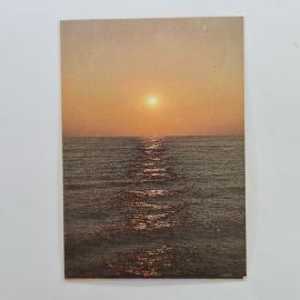 Карманный календарик 1990. Закат над морем, спокойная водная гладь. Календарь винтажный